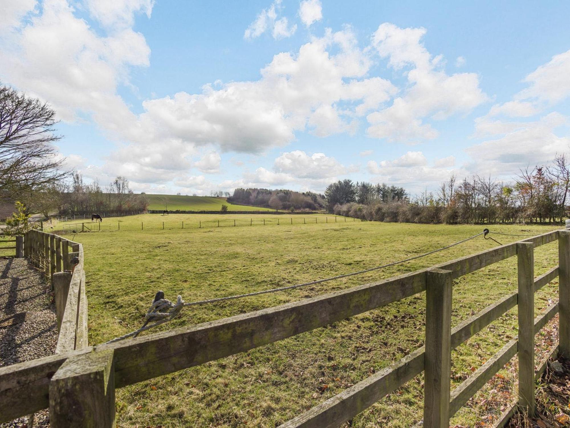 Appletree Cottage Kirkton of Tealing Exterior foto